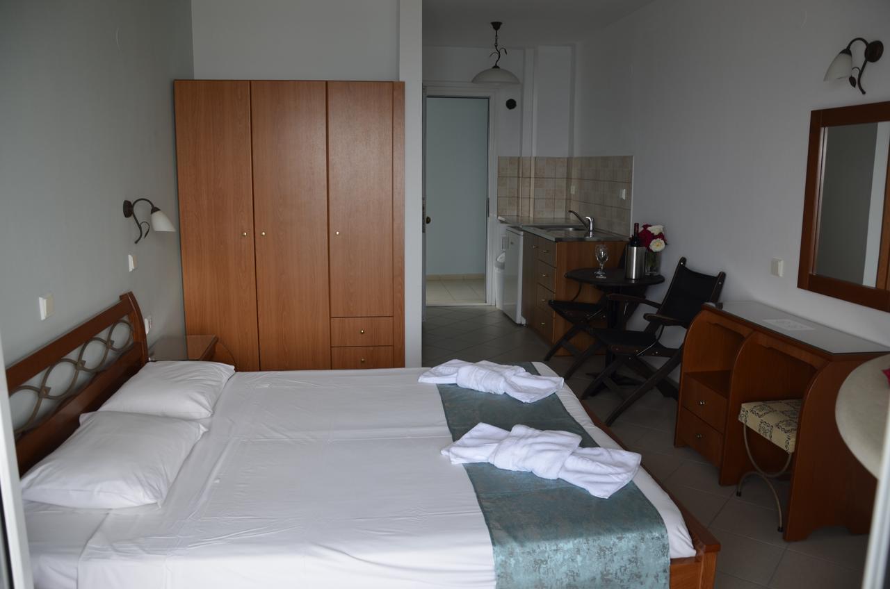 Kiwi Apartments Néa Fókaia Zewnętrze zdjęcie