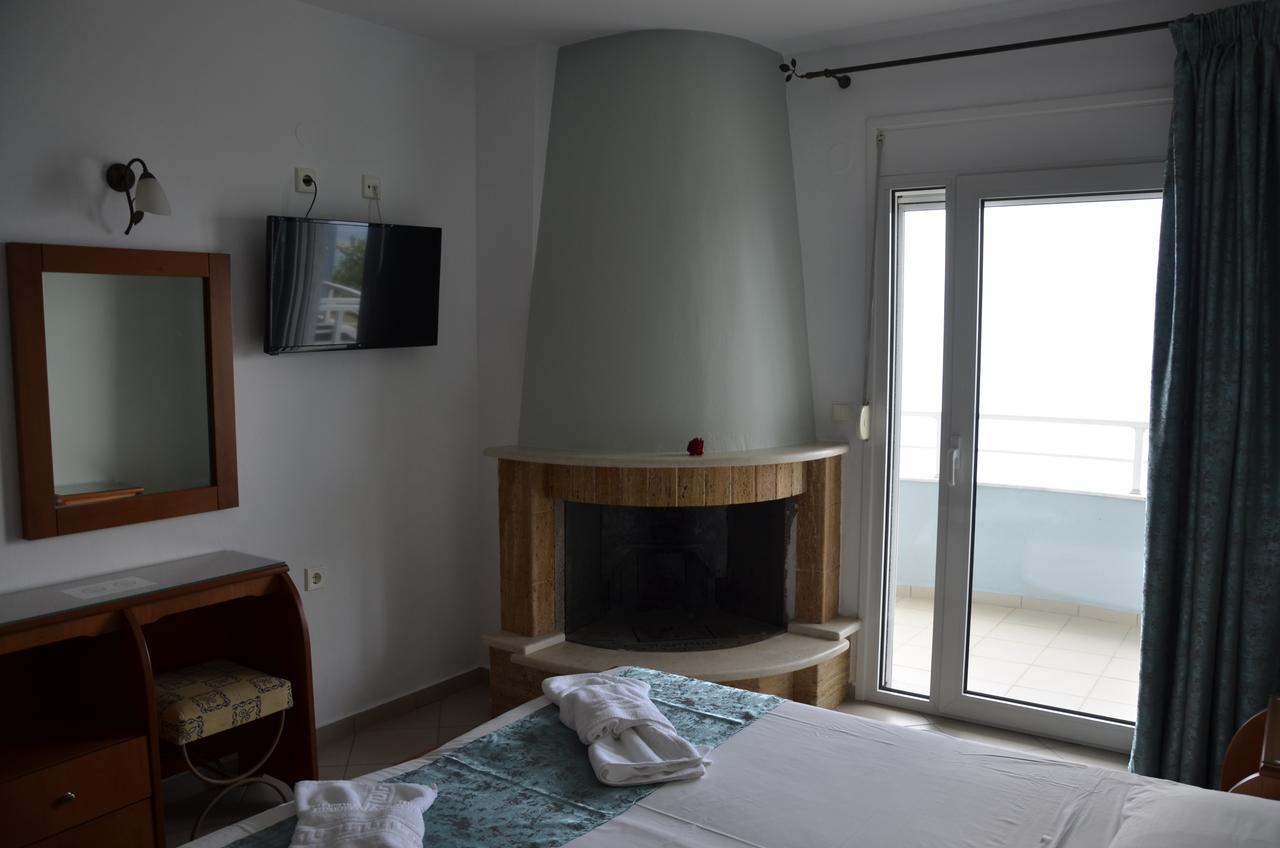 Kiwi Apartments Néa Fókaia Zewnętrze zdjęcie